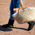 Hvordan justerer jeg højden på en spadserestok?